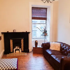Bright 1 Bedroom Near Centre Edinburgh